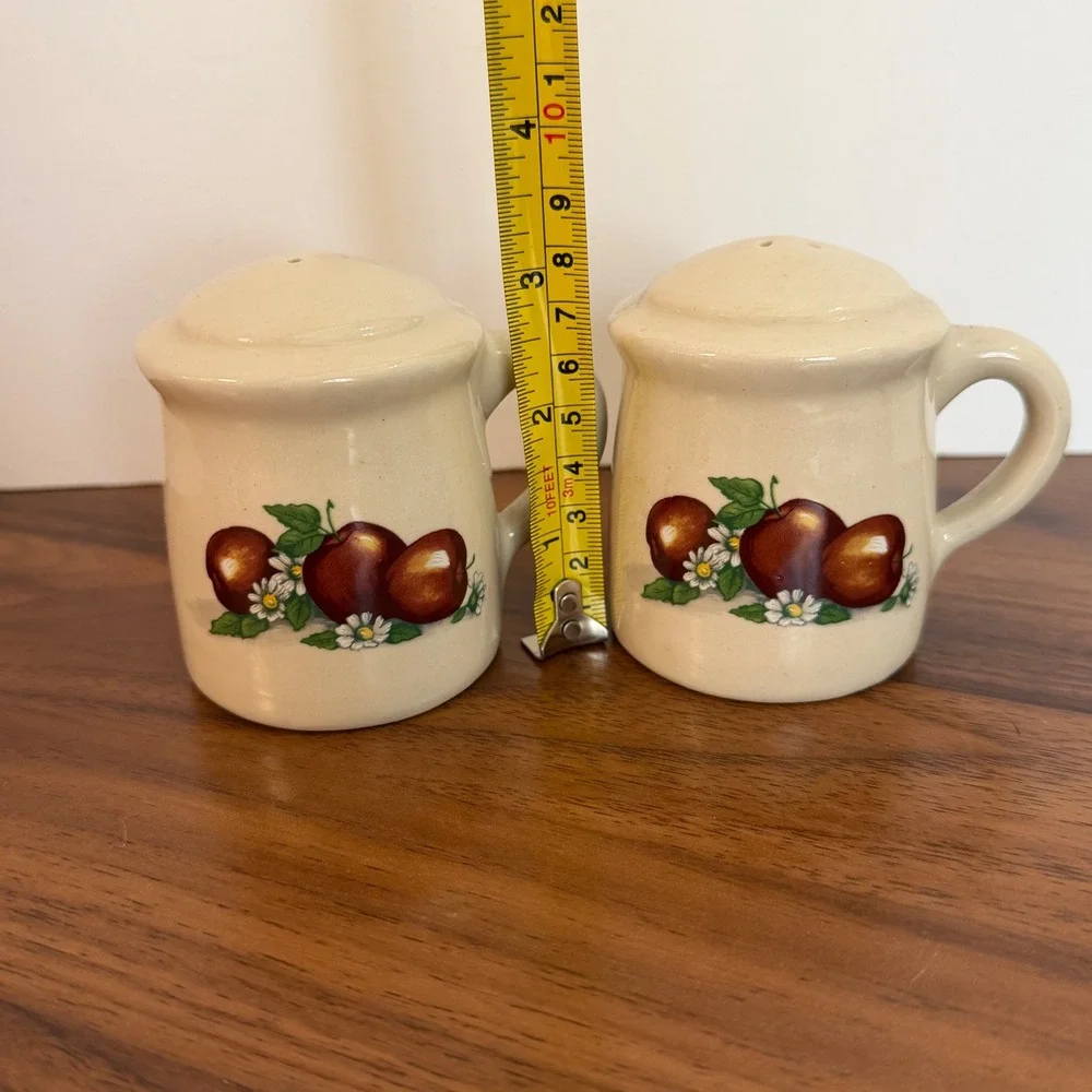 Vintage Ceramic Apple Daisy Mug Salt and Pepper Shakers Farmhouse Kitchen Decor
